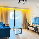 With Terrace And Two Bedrooms, Cracow Vistula Boulevards Cracovia