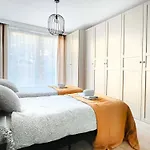 With Terrace And Two Bedrooms, Cracow Vistula Boulevards Lägenhet *