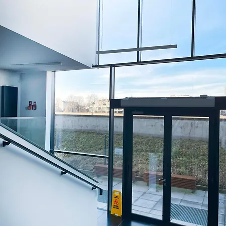 With Terrace And Two Bedrooms, Cracow Vistula Boulevards Apartmán
